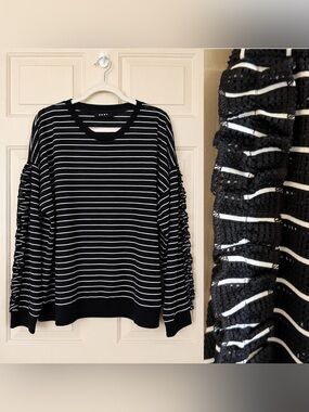 DKNY Black & White Striped Mesh Knit Top Ruched Ruffle Sleeve Mid Size Fashion